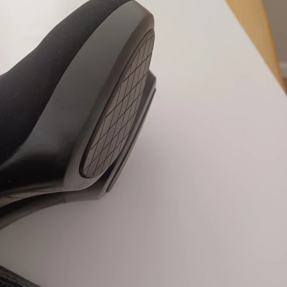 Donald J. Pliner sleek black